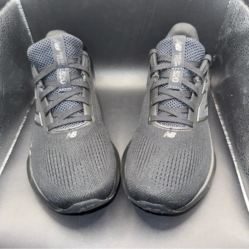 Size 9 - New Balance 520 Fresh Foam Black, Clean, No Box, W520LT9, Great Cond